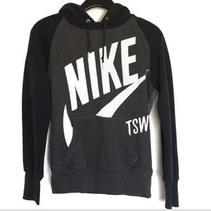 Nike hoodie size medium